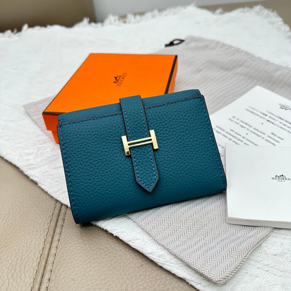 エルメス財布コピー正面デザイン